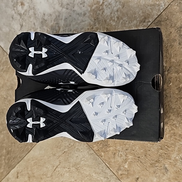 UNDER ARMOR Glyde Kids Cleats - Picture 6 of 6